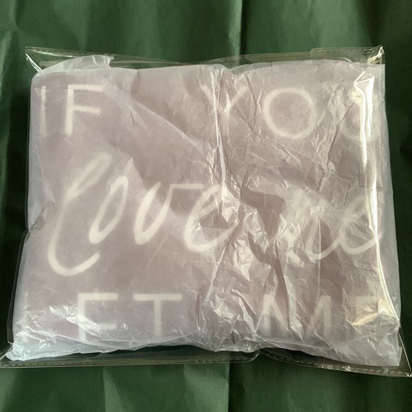 ❣️SOLD❣️NWT If You Love Me Let Me Sleep - Sleep Shirt - Lilac Gray - Picture 7 of 8